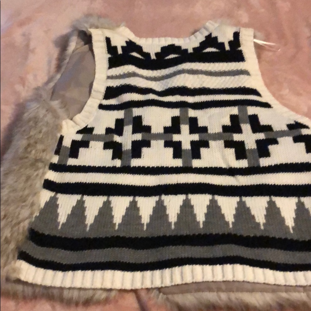Vest - Picture 2 of 2